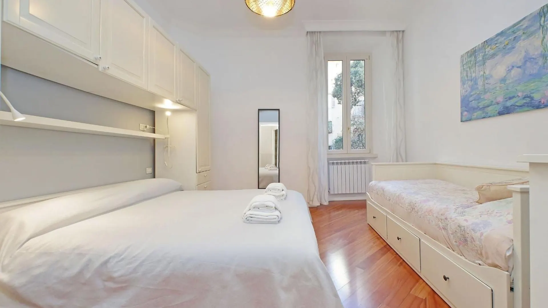 Capocci By Halldis Rome