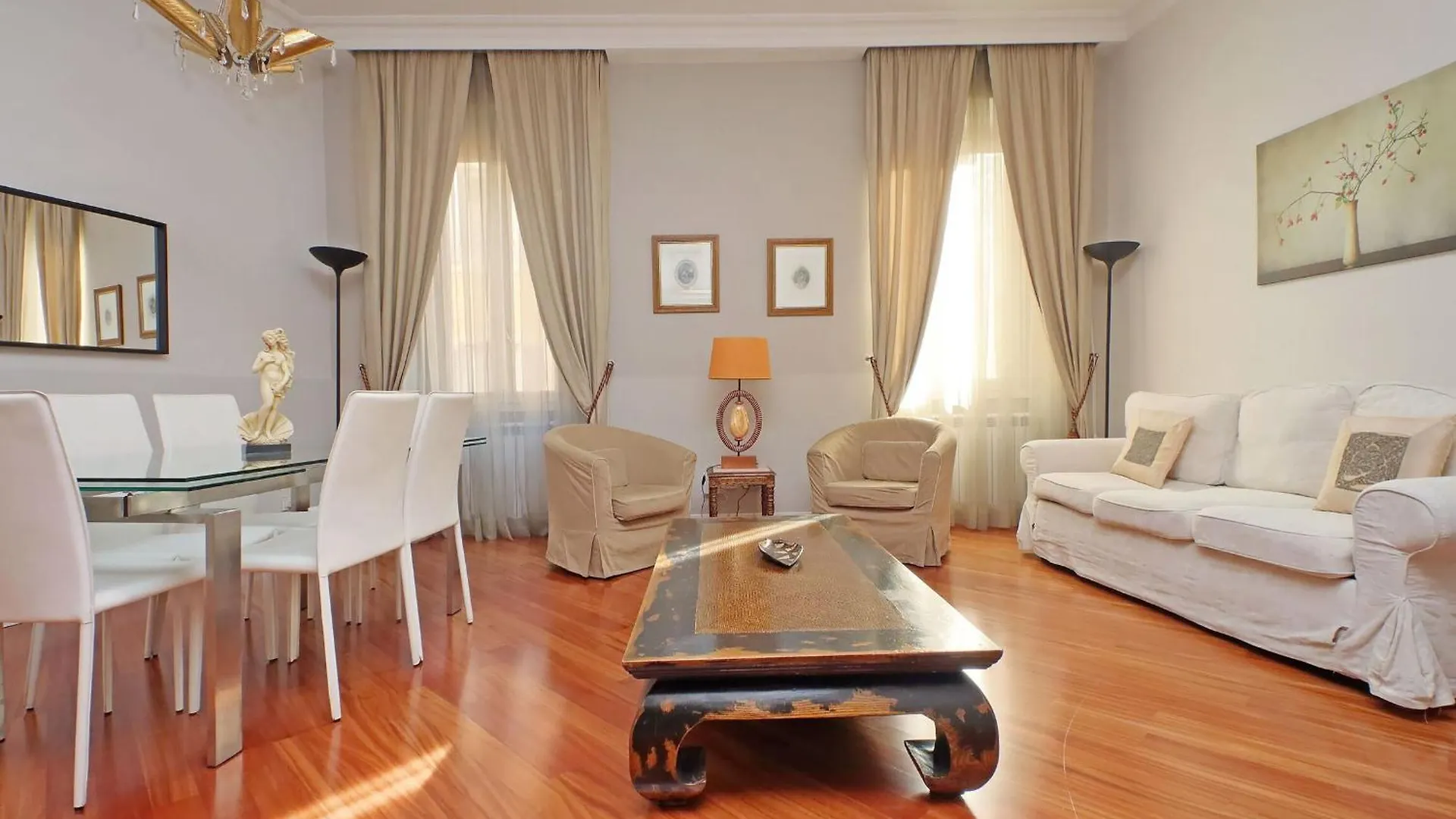 Capocci By Halldis Rome 0*,  Italy