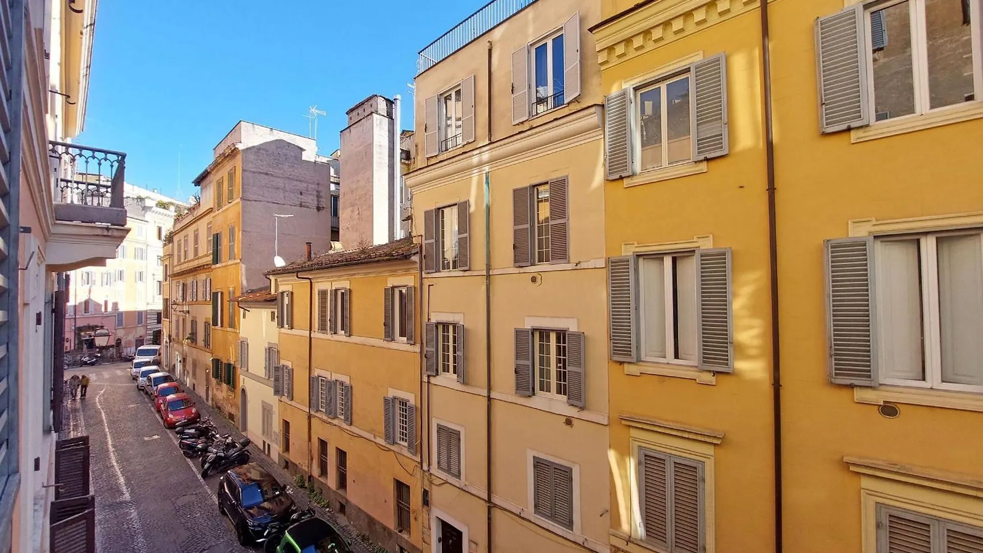 Apartment Capocci By Halldis Rome